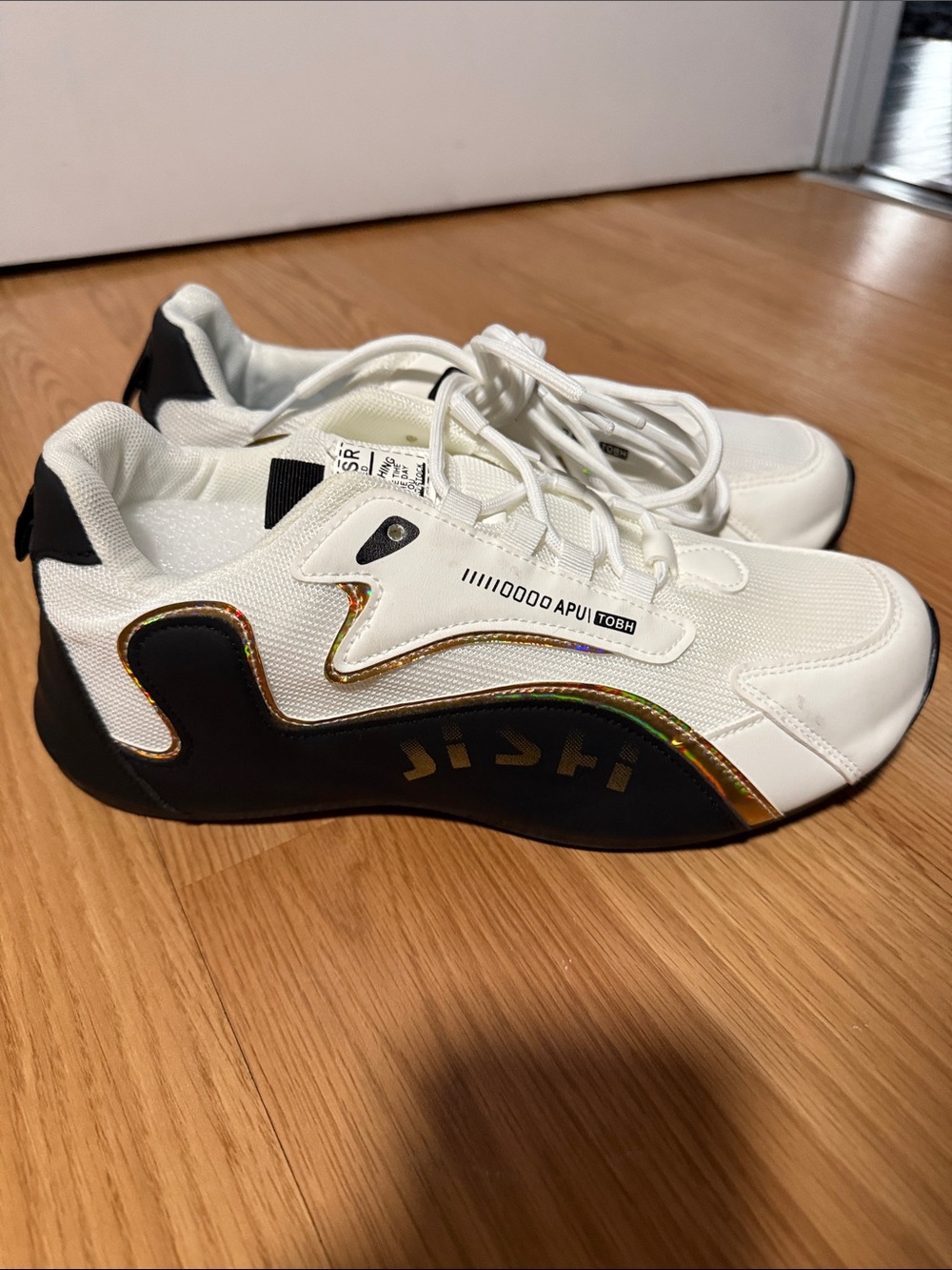 Men's Outdoor Black/White Casual Shoes Breathable Sports Shoes.